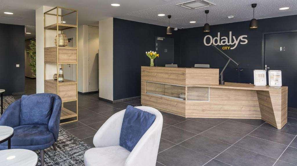 Odalys City Centre Congres Ле-Ман Интерьер фото